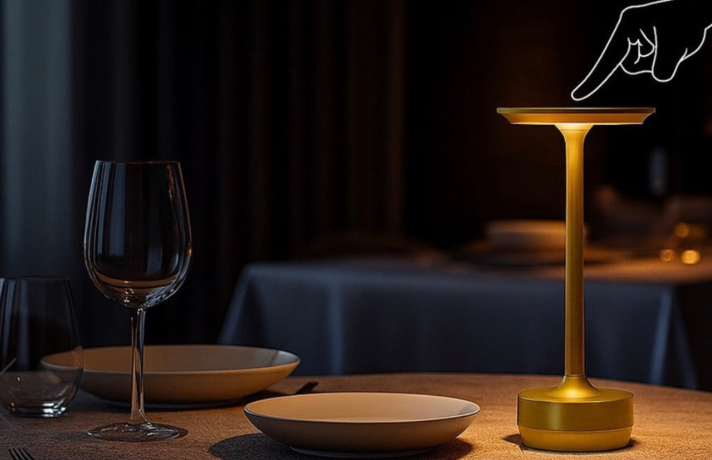 Un tocco d’oro sulla tua tavola – lampada LED ricaricabile dimmerabile